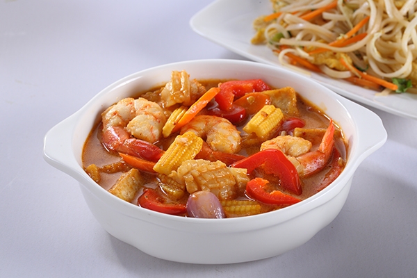 Curry rosu thailandez cu creveti
